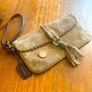 *RARE* COACH Genuine Leather Tassel Boho Tan Wristlet